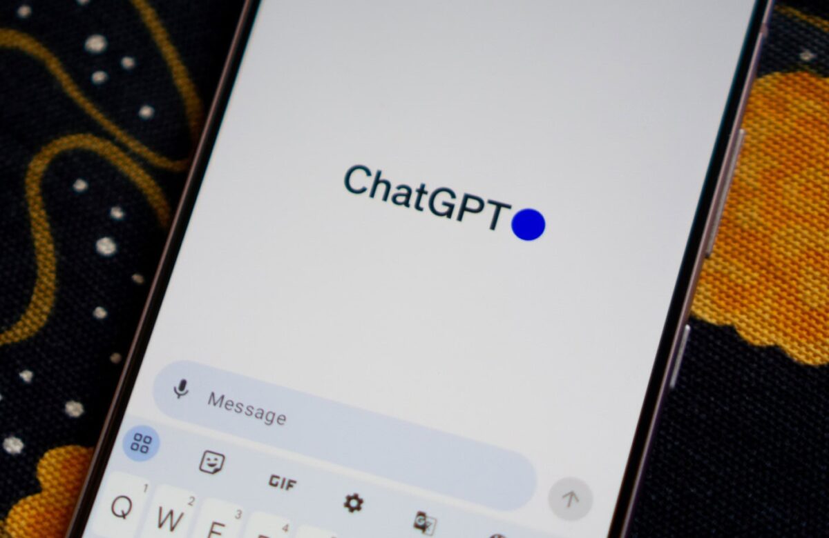 A Startup’s Guide to ChatGPT for Business Growth in the UAE